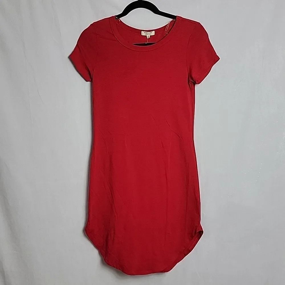 🖤5/$20🖤 HEART & HIPS.. red mini dress..